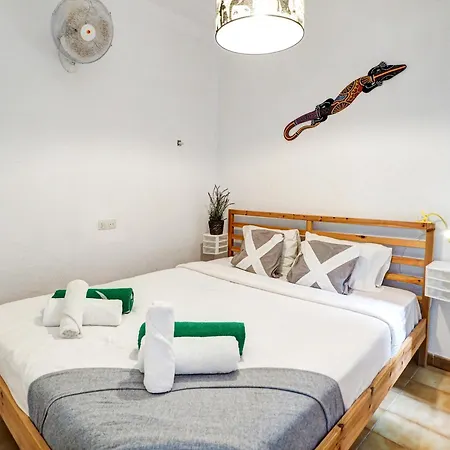 Espalter Onyx By Hello Homes *