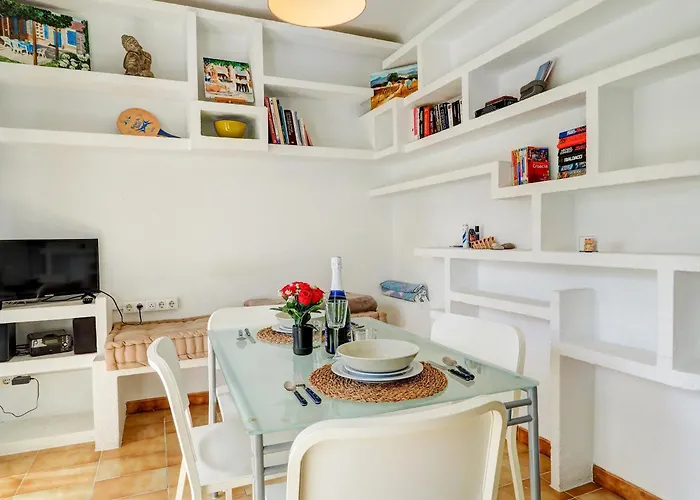 Espalter Onyx By Hello Homes